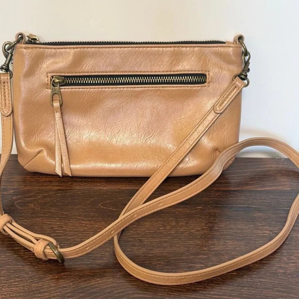 Universal Thread tan crossbody purse 9.5x5.5”